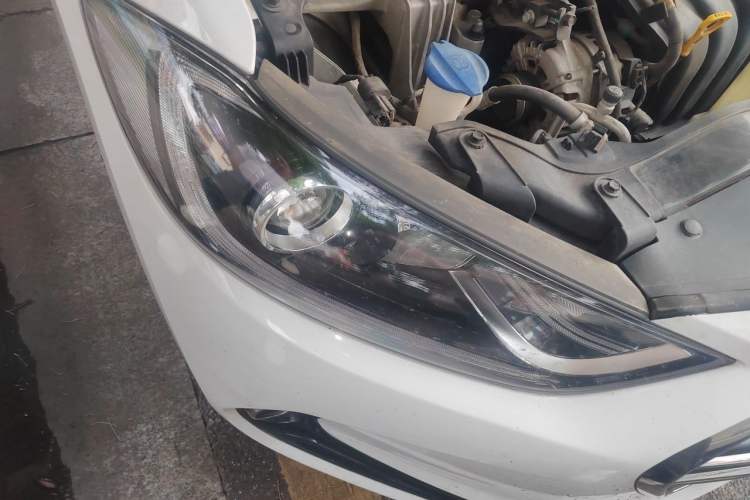 Used Hyundai Elantra (6th Generation / Lingdong) 2016 1.6L Automatic ZhiXuan – Elite Version Exterior 6