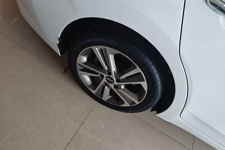 Used Hyundai Elantra (6th Generation / Lingdong) 2016 1.6L Automatic ZhiXuan – Elite Version Exterior 8