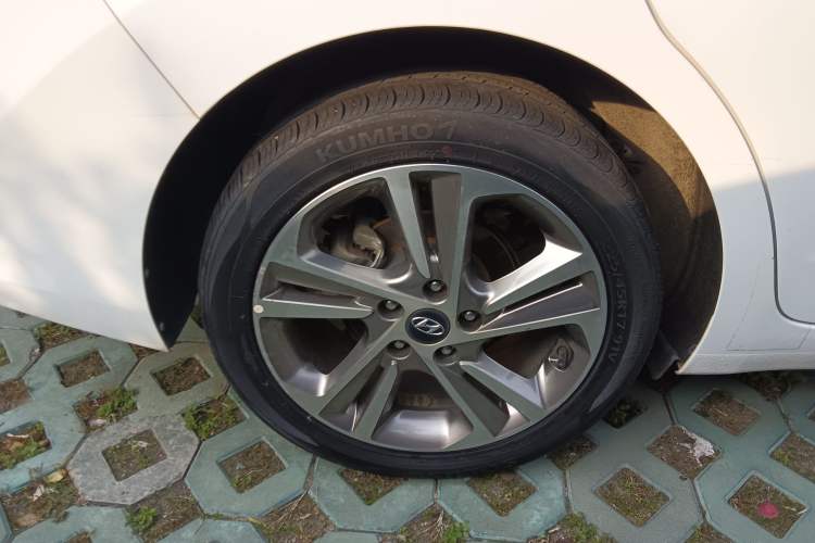 Used Hyundai Elantra (6th Generation / Lingdong) 2016 1.6L Automatic ZhiXuan – Elite Version Exterior 8