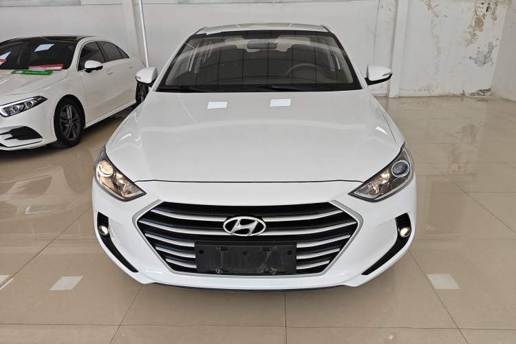 Used Hyundai Elantra (6th Generation / Lingdong) 2016 1.6L Manual ZhiXuan·Youth Edition Front