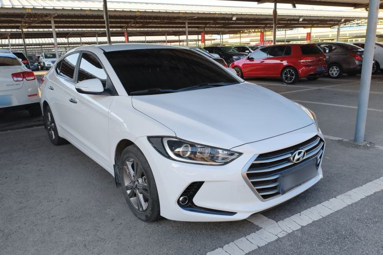Used Hyundai Elantra (6th Generation / Lingdong) 2016 1.6L Manual ZhiXuan·Youth Edition Front Right 45 Deg