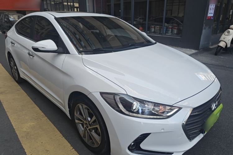 Used Hyundai Elantra (6th Generation / Lingdong) 2016 1.6L Automatic ZhiXuan · Luxury Version Front Right 45 Deg