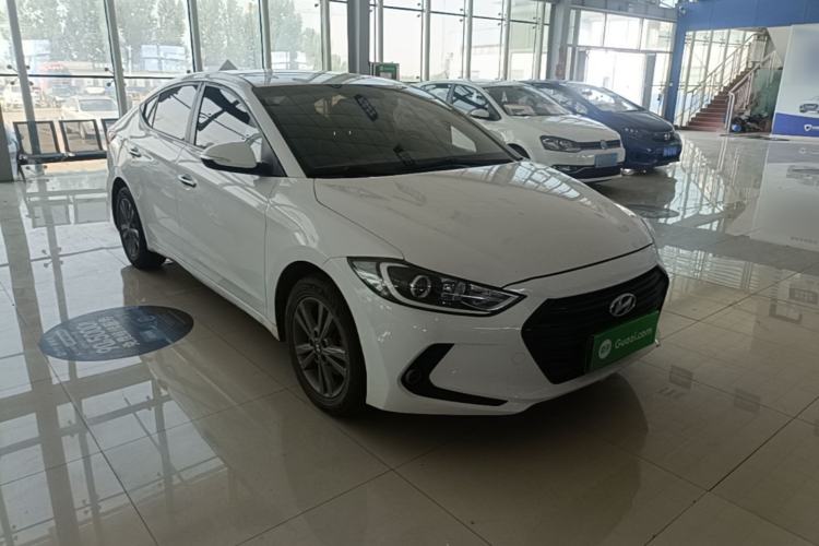 Used Hyundai Elantra (6th Generation / Lingdong) 2016 1.6L Manual ZhiXuan·Youth Edition Front Right 45 Deg