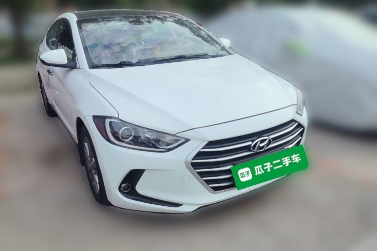 Used Hyundai Elantra (6th Generation / Lingdong) 2016 1.6L Manual ZhiXuan·Youth Edition Front Right 45 Deg