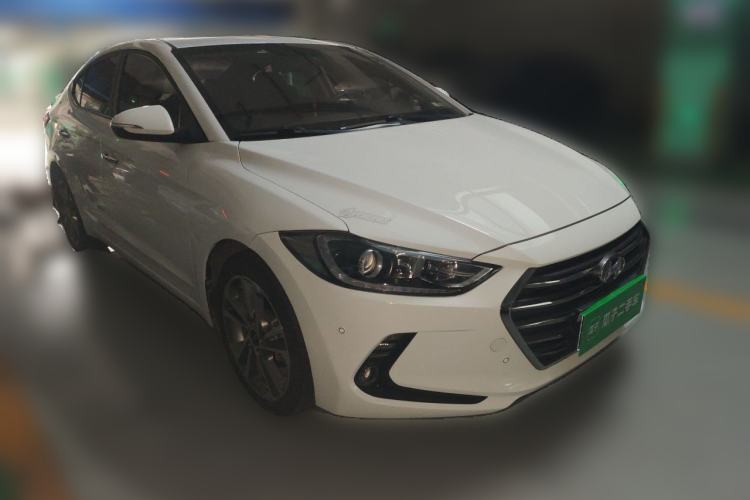 Used Hyundai Elantra (6th Generation / Lingdong) 2016 1.6L Automatic ZhiXuan · Luxury Version Front Right 45 Deg