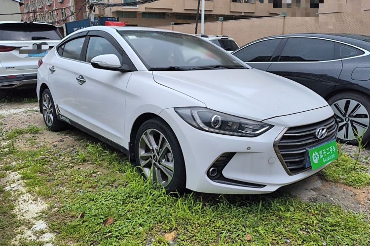 Used Hyundai Elantra (6th Generation / Lingdong) 2016 1.6L Automatic ZhiXuan · Luxury Version Front Right 45 Deg