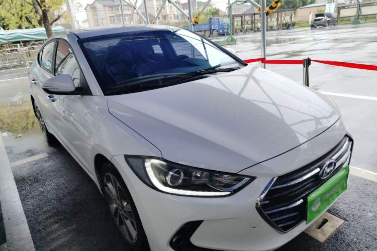 Used Hyundai Elantra (6th Generation / Lingdong) 2016 1.6L Automatic ZhiXuan – Elite Version Front Right 45 Deg