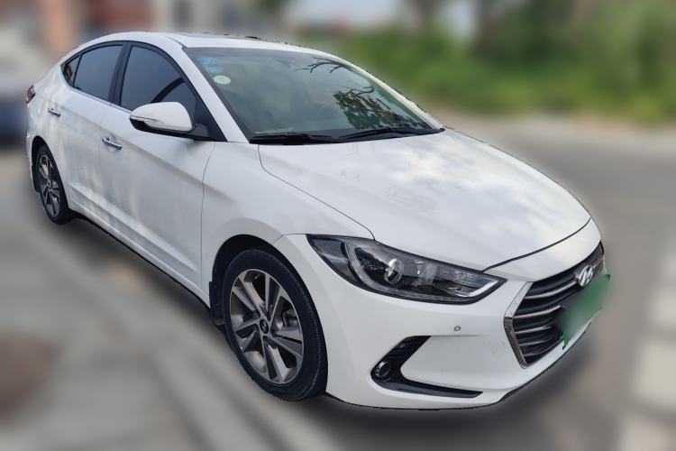 Used Hyundai Elantra (6th Generation / Lingdong) 2016 1.6L Automatic ZhiXuan · Flagship Edition Front Right 45 Deg