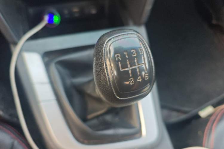 Used Hyundai Elantra (6th Generation / Lingdong) 2016 1.6L Manual ZhiXuan · Dynamic Model Gear Lever