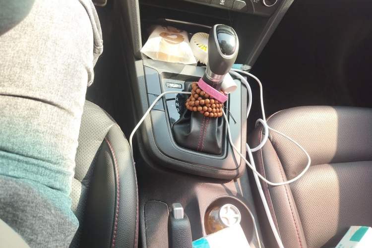 Used Hyundai Elantra (6th Generation / Lingdong) 2016 1.4T Dual-Clutch Xuan Dong·Elite Version Gear Lever
