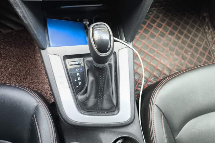 Used Hyundai Elantra (6th Generation / Lingdong) 2016 1.6L Automatic ZhiXuan – Elite Version Gear Lever