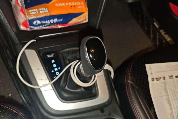 Used Hyundai Elantra (6th Generation / Lingdong) 2016 1.6L Automatic ZhiXuan – Elite Version Gear Lever