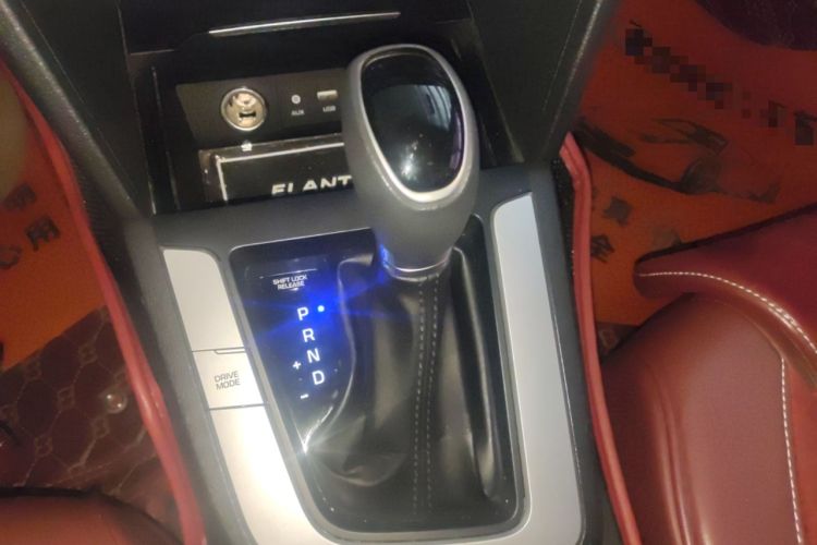 Used Hyundai Elantra (6th Generation / Lingdong) 2016 1.6L Automatic ZhiXuan – Elite Version Gear Lever