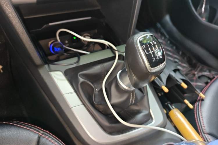 Used Hyundai Elantra (6th Generation / Lingdong) 2016 1.6L Manual ZhiXuan · Dynamic Model Gear Lever