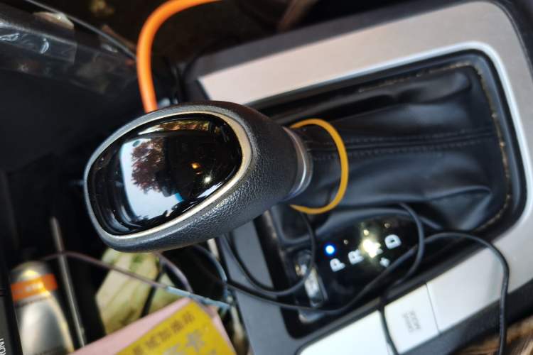 Used Hyundai Elantra (6th Generation / Lingdong) 2016 1.6L Automatic ZhiXuan – Elite Version Gear Lever