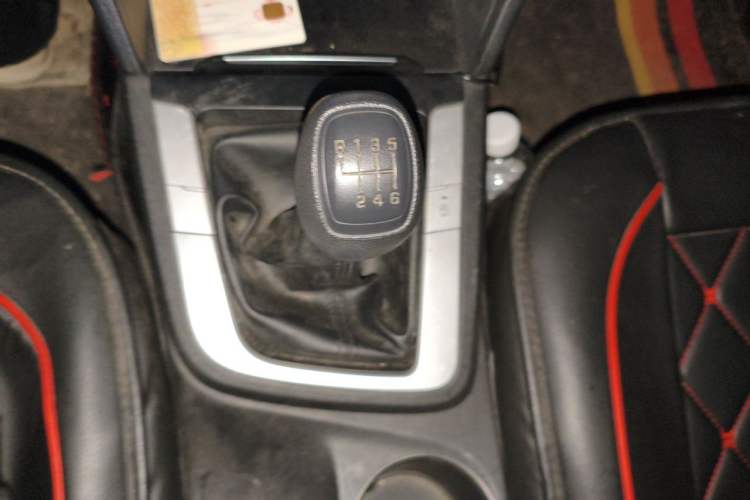 Used Hyundai Elantra (6th Generation / Lingdong) 2016 1.6L Manual ZhiXuan · Dynamic Model Gear Lever