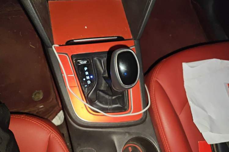 Used Hyundai Elantra (6th Generation / Lingdong) 2016 1.6L Automatic ZhiXuan – Elite Version Gear Lever