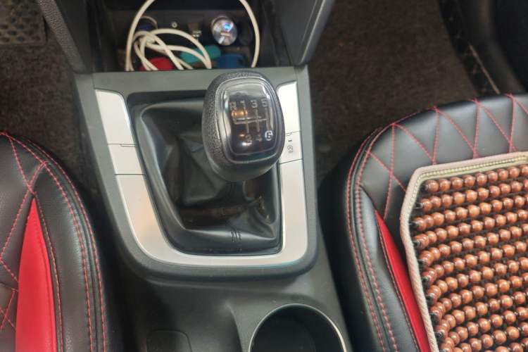 Used Hyundai Elantra (6th Generation / Lingdong) 2016 1.6L Manual ZhiXuan · Dynamic Model Gear Lever