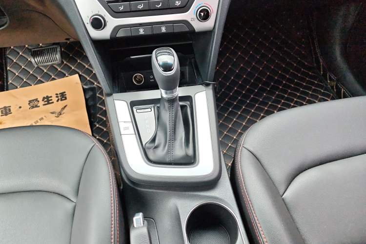 Used Hyundai Elantra (6th Generation / Lingdong) 2016 1.6L Automatic ZhiXuan – Elite Version Gear Lever