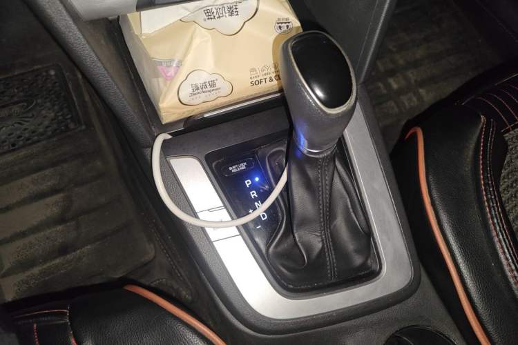 Used Hyundai Elantra (6th Generation / Lingdong) 2016 1.6L Automatic ZhiXuan – Elite Version Gear Lever