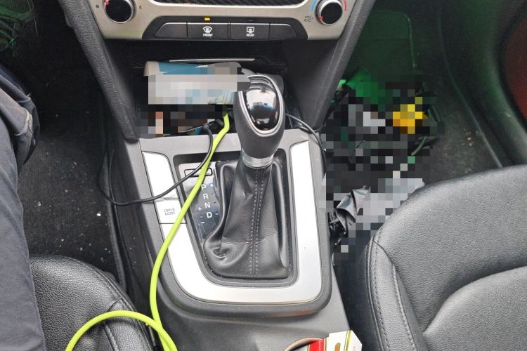 Used Hyundai Elantra (6th Generation / Lingdong) 2016 1.6L Automatic ZhiXuan – Elite Version Gear Lever