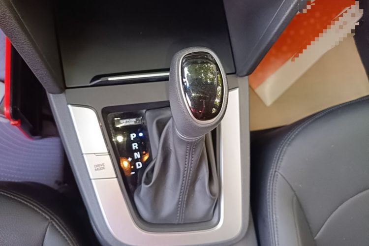 Used Hyundai Elantra (6th Generation / Lingdong) 2016 1.6L Automatic ZhiXuan – Elite Version Gear Lever