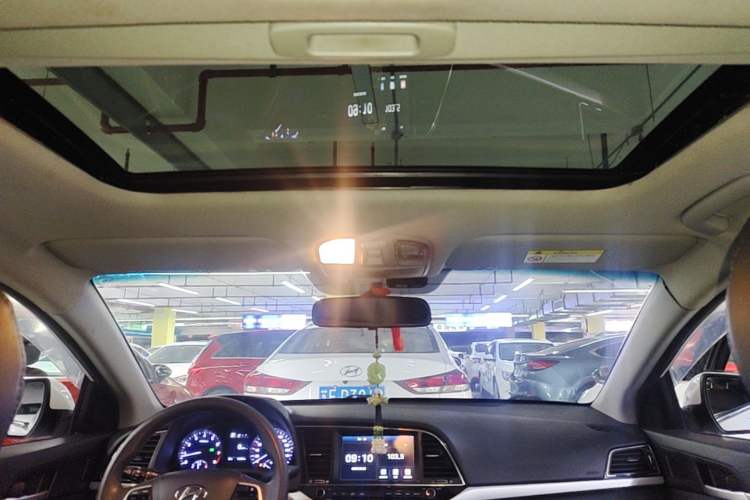 Used Hyundai Elantra (6th Generation / Lingdong) 2016 1.6L Automatic ZhiXuan – Elite Version Headliner