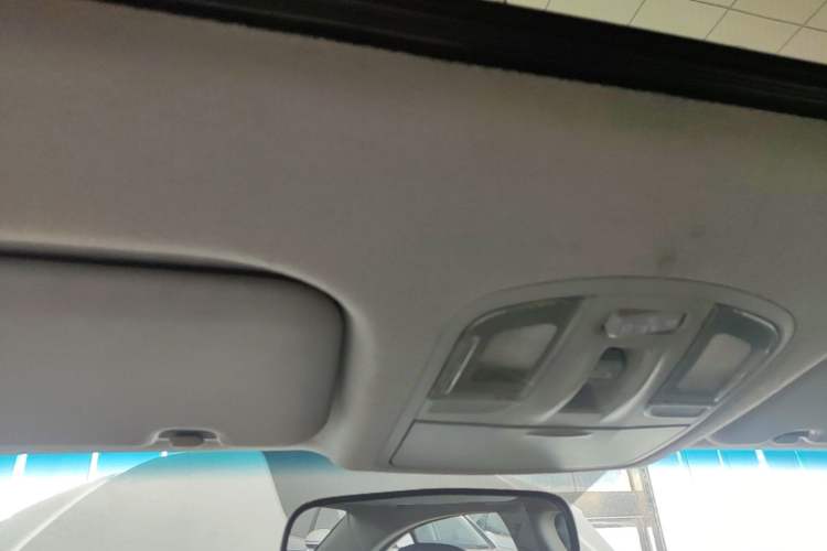 Used Hyundai Elantra (6th Generation / Lingdong) 2016 1.6L Automatic ZhiXuan – Elite Version Headliner