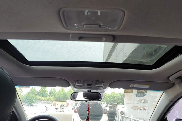 Used Hyundai Elantra (6th Generation / Lingdong) 2016 1.6L Automatic ZhiXuan – Elite Version Headliner