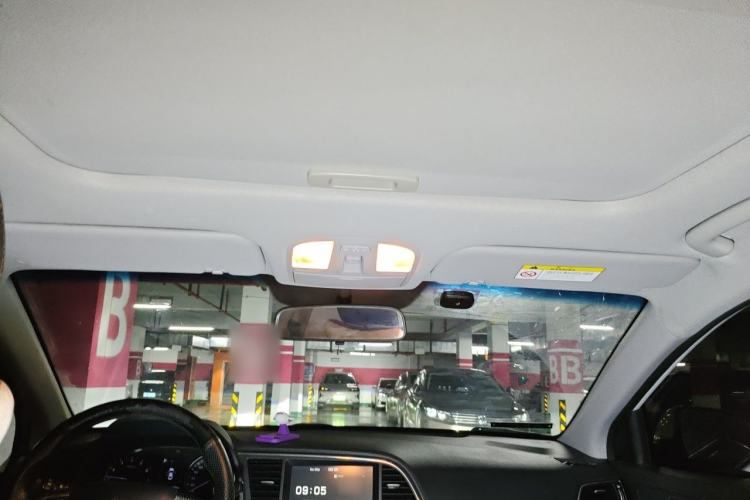 Used Hyundai Elantra (6th Generation / Lingdong) 2016 1.6L Automatic ZhiXuan – Elite Version Headliner