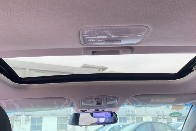 Used Hyundai Elantra (6th Generation / Lingdong) 2016 1.6L Automatic ZhiXuan – Elite Version Headliner