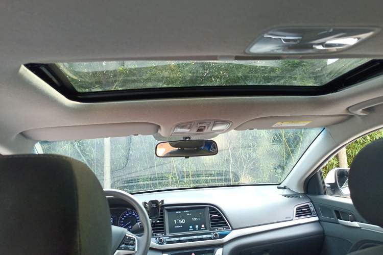 Used Hyundai Elantra (6th Generation / Lingdong) 2016 1.6L Automatic ZhiXuan – Elite Version Headliner