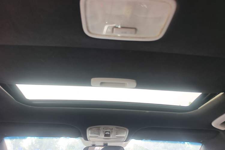 Used Hyundai Elantra (6th Generation / Lingdong) 2016 1.6L Automatic ZhiXuan – Elite Version Headliner
