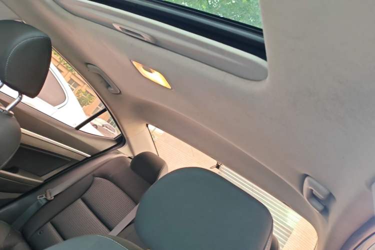 Used Hyundai Elantra (6th Generation / Lingdong) 2016 1.6L Automatic ZhiXuan – Elite Version Headliner