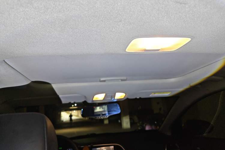 Used Hyundai Elantra (6th Generation / Lingdong) 2016 1.6L Automatic ZhiXuan – Elite Version Headliner