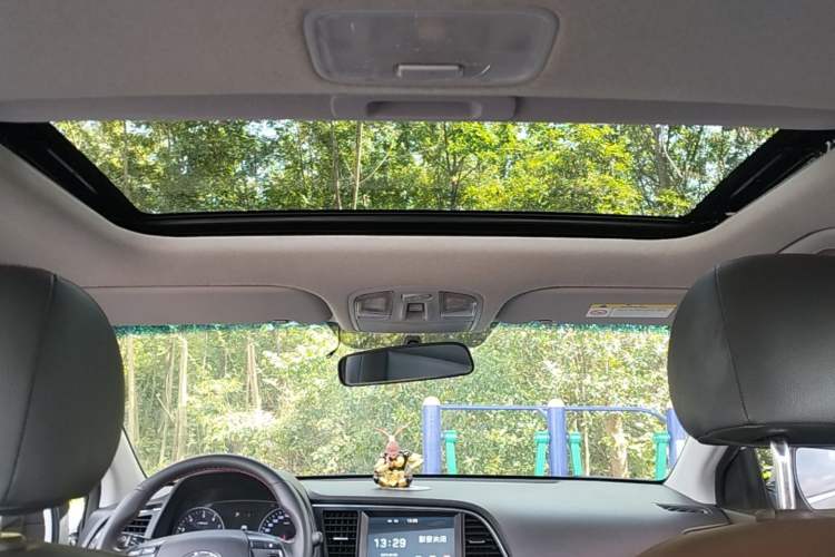 Used Hyundai Elantra (6th Generation / Lingdong) 2016 1.4T Dual-Clutch Xuan Dong·Elite Version Headliner
