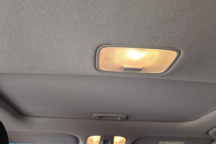 Used Hyundai Elantra (6th Generation / Lingdong) 2016 1.6L Automatic ZhiXuan – Elite Version Headliner