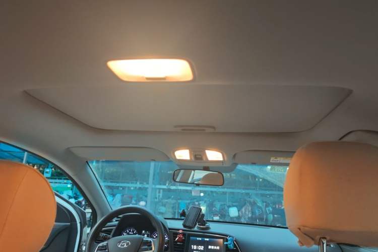Used Hyundai Elantra (6th Generation / Lingdong) 2016 1.6L Automatic ZhiXuan – Elite Version Headliner