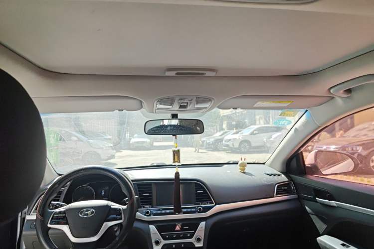 Used Hyundai Elantra (6th Generation / Lingdong) 2016 1.6L Automatic ZhiXuan – Elite Version Headliner