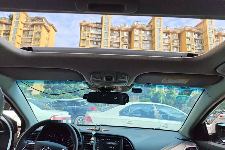 Used Hyundai Elantra (6th Generation / Lingdong) 2016 1.6L Automatic ZhiXuan – Elite Version Headliner