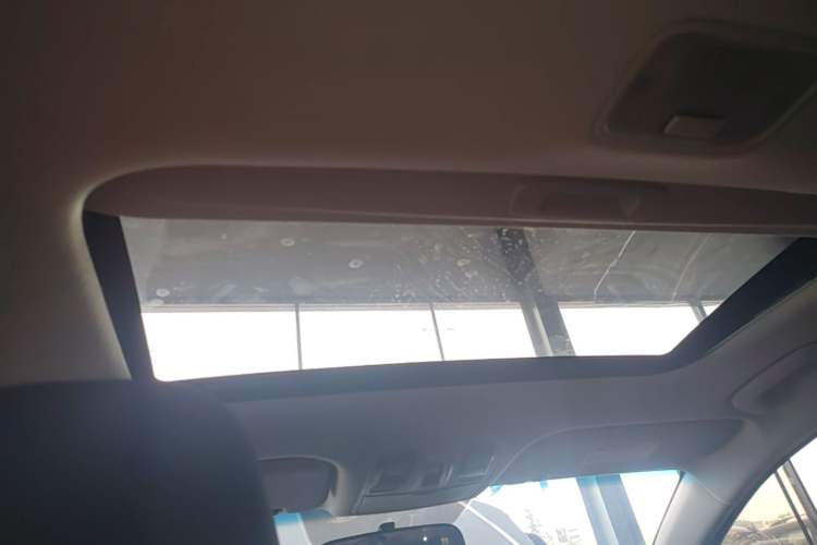 Used Hyundai Elantra (6th Generation / Lingdong) 2016 1.6L Automatic ZhiXuan – Elite Version Headliner