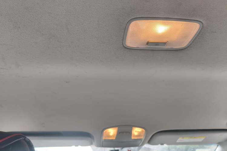 Used Hyundai Elantra (6th Generation / Lingdong) 2016 1.6L Manual ZhiXuan·Youth Edition Headliner