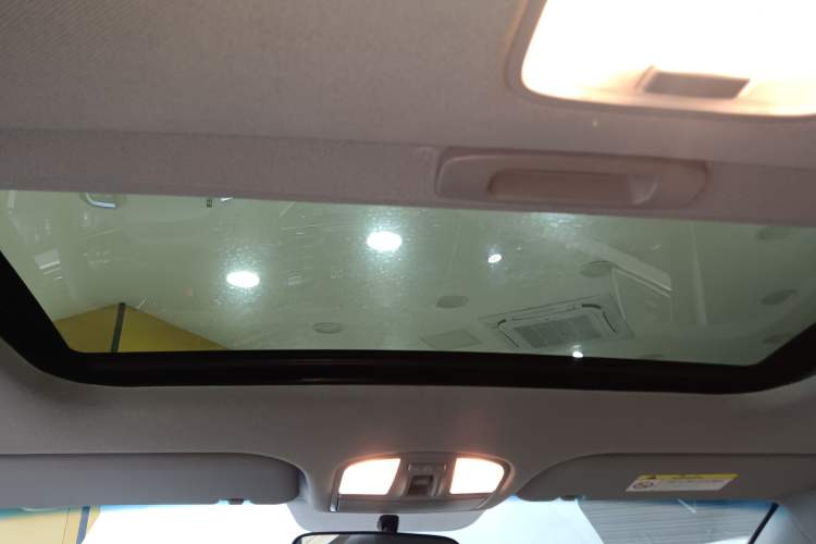 Used Hyundai Elantra (6th Generation / Lingdong) 2016 1.6L Automatic ZhiXuan – Elite Version Headliner