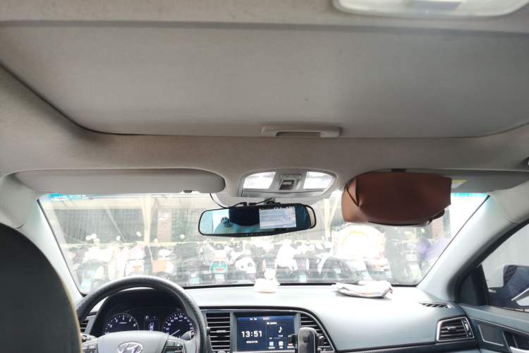 Used Hyundai Elantra (6th Generation / Lingdong) 2016 1.6L Automatic ZhiXuan – Elite Version Headliner