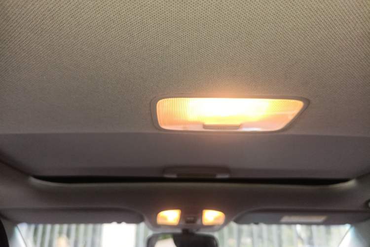 Used Hyundai Elantra (6th Generation / Lingdong) 2016 1.6L Automatic ZhiXuan – Elite Version Headliner