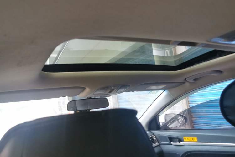 Used Hyundai Elantra (6th Generation / Lingdong) 2016 1.6L Automatic ZhiXuan – Elite Version Headliner