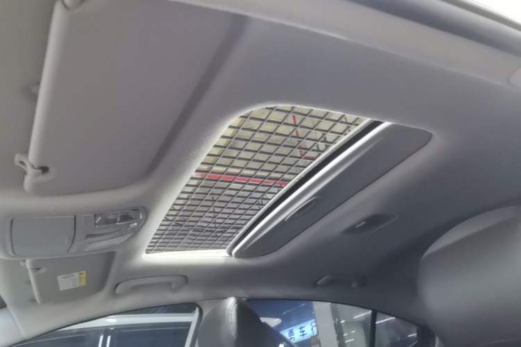 Used Hyundai Elantra (6th Generation / Lingdong) 2016 1.6L Automatic ZhiXuan – Elite Version Headliner