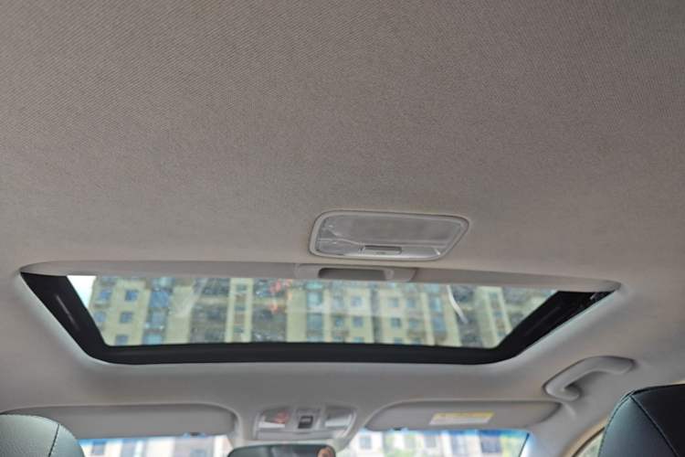 Used Hyundai Elantra (6th Generation / Lingdong) 2016 1.6L Automatic ZhiXuan – Elite Version Headliner