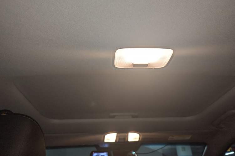 Used Hyundai Elantra (6th Generation / Lingdong) 2016 1.6L Automatic ZhiXuan – Elite Version Headliner