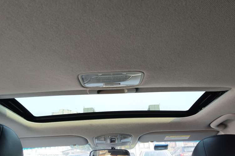 Used Hyundai Elantra (6th Generation / Lingdong) 2016 1.6L Automatic ZhiXuan – Elite Version Headliner